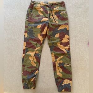 Levi's Camouflage Ankle Pants - Green and Brown